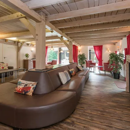 Beautifully Designed Farmhouse Near Forest In בית נופש *